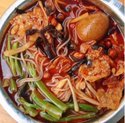 螺螄粉發(fā)現(xiàn)煙頭？食品安全記心中